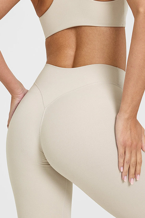 Colour Archives Effortless Legging Cream White